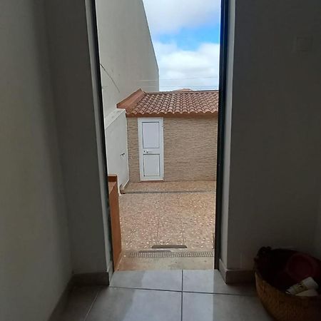 Alvito Guest House - Comfortable Room With Private Bathroom Lisboa Kültér fotó